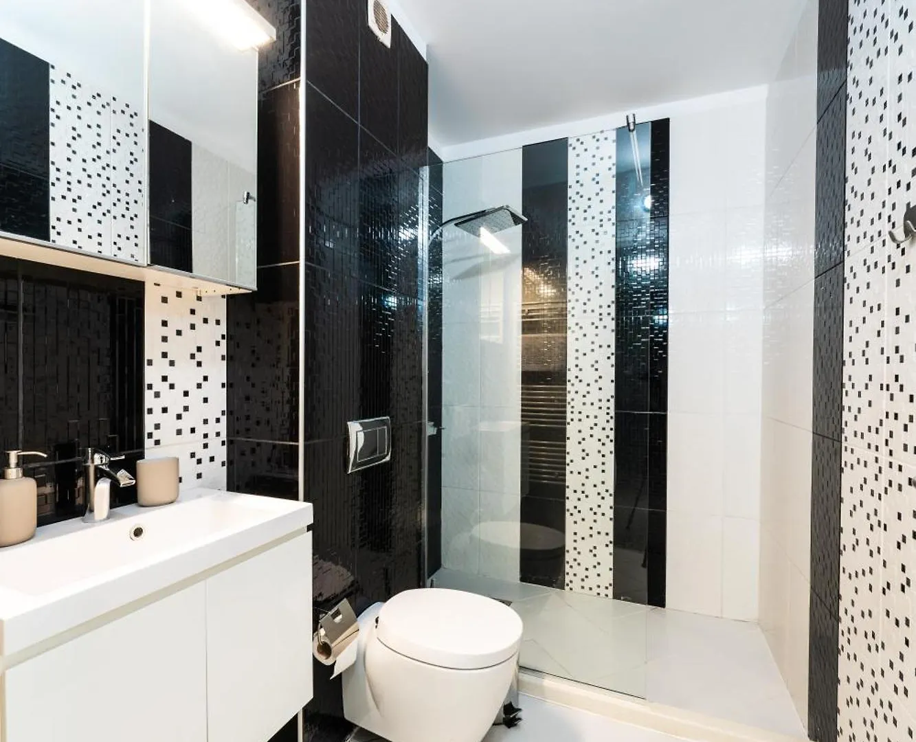 Apartment Слънчев Апартамент С Балкон До Болница Света София