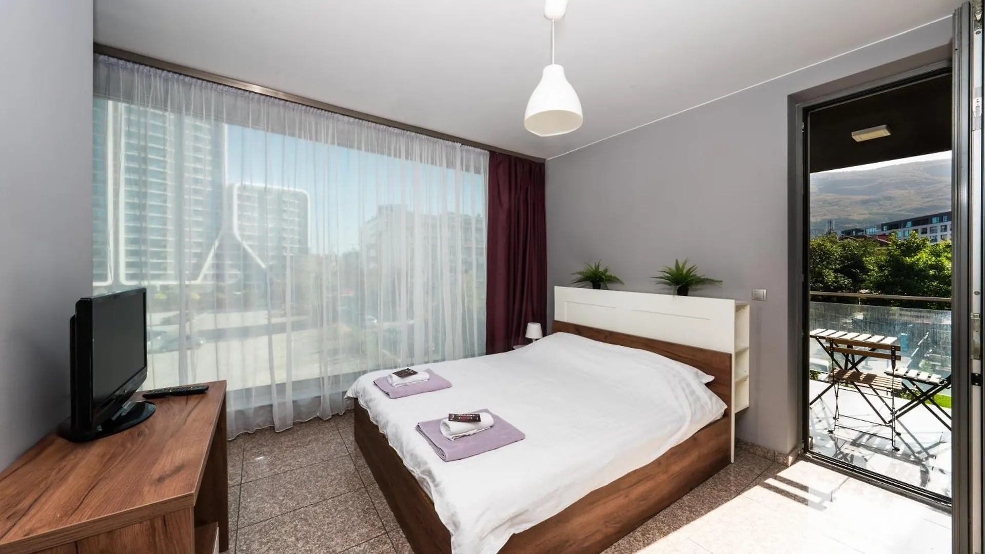 Слънчев Апартамент С Балкон До Болница Света София Apartment Sofia